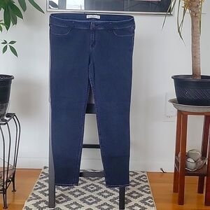 Hollister. Size 15R, Dark Blue, Stretch Skinny Jeans EUC